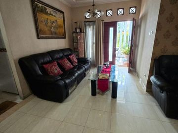DiJual Murah!! Rumah Posisi Hoek di Puri Bintaro Jaya