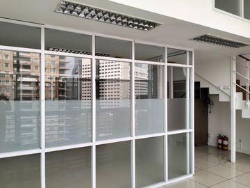 Sewa Kantor Area Sudirman di Cityloft 86 Sqm Fitted Lokasi Strategis
