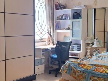 DIJUAL RUMAH PIK 1 MEDITERANIA BOULEVARD CLUSTER FLORENCE 8X20 (2.5 LANTAI) SEMI FURNISH HARGA NEGO