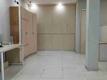 DISEWAKAN: Gedung Komersial 3 Lantai di Pusat Kota Pamulang