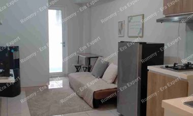 Disewakan Apartemen Springlake Summarecon Bekasi 2 Kamar Tidur Full Furnish Bagus view Kolam Renang