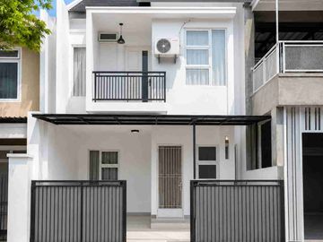 Rumah Cantik 2 lantai di Perumnas Depok 1