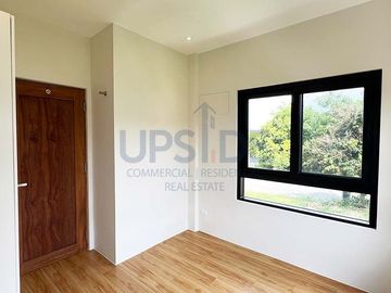 South Forbes Villas Corner House For Sale — Casa Catalonia 4 Bedroom Home House For Sale