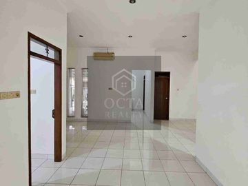 Di Jual / Di Sewakan Rumah di Kavling DKI Pondok Kelapa Jakarta Timur
