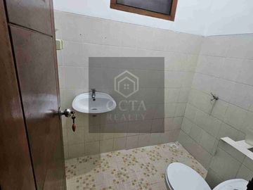 Di Jual / Di Sewakan Rumah di Kavling DKI Pondok Kelapa Jakarta Timur