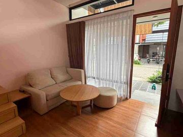 Dijual rumah Fleekhauz R Furnished nego