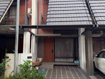 Dijual rumah Fleekhauz R Furnished nego