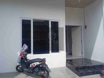 Di Jual Rumah Siap Huni di Taman Malaka Selatan Jakarta Timur