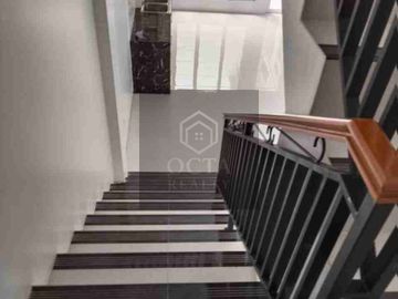 Di Jual Rumah Siap Huni di Taman Malaka Selatan Jakarta Timur
