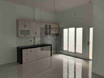 Di Jual Rumah Siap Huni di Taman Malaka Selatan Jakarta Timur