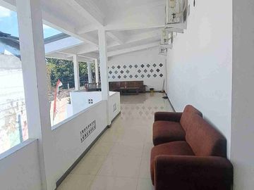Kost Eksklusif 2 Lantai Aktif 56 Kt & km luar serta dalam Lokasi Strategis Tengah Kota Semarang
