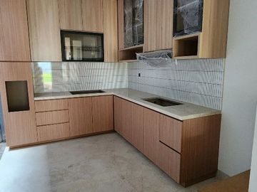 Rumah split level modern design di lokasi strategis The Eminent BSD City