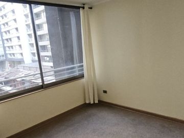 Arriendo(ggcc incluidos)Conde Del Maule/Av.Bdo.Ohiggins/Metro Ecuador