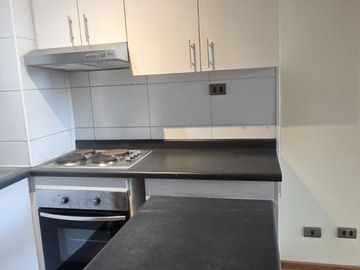 Arriendo(ggcc incluidos)Conde Del Maule/Av.Bdo.Ohiggins/Metro Ecuador