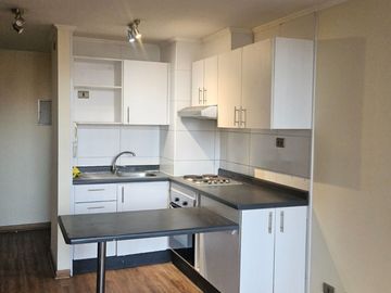 Arriendo(ggcc incluidos)Conde Del Maule/Av.Bdo.Ohiggins/Metro Ecuador