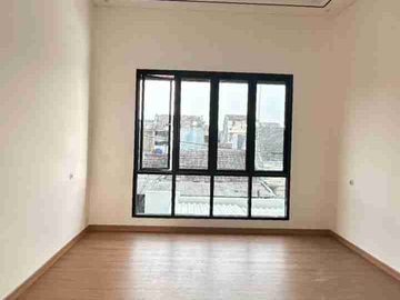 DIJUAL RUMAH BSD CITY MODERN KONTEMPORER BERGAYA TROPIS
Strategis, dekat pasmod, stasiun, sekolah2, Rumah sakit dll HRB221