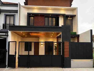 DIJUAL RUMAH BSD CITY MODERN KONTEMPORER BERGAYA TROPIS
Strategis, dekat pasmod, stasiun, sekolah2, Rumah sakit dll HRB221
