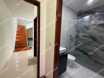 LUXURY VILLA JIMBARAN PANTAI BALANGAN BALI
