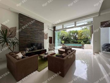 LUXURY VILLA JIMBARAN PANTAI BALANGAN BALI