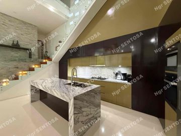 LUXURY VILLA JIMBARAN PANTAI BALANGAN BALI
