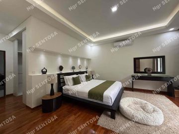 LUXURY VILLA JIMBARAN PANTAI BALANGAN BALI
