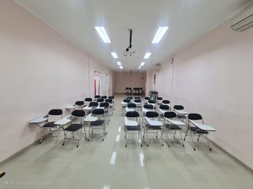 Langka Ruko Gandeng 3 Lantai Dekat Pahoa Cocok Untuk Tempat Kursus di Gading Serpong