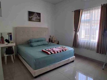 Dijual rumah bagus 2 lantai Cisaranteun arcamanik