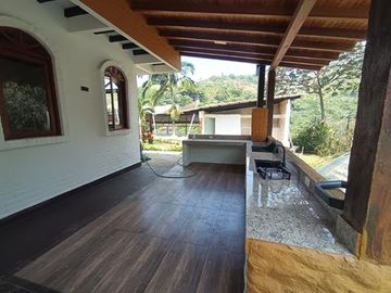 ALQUILO EXCELENTE CASA CAMPESTRE AL OESTE DE CALI EN LA REFORMA
