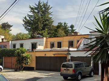 Casa en excelente ubicación, Coyoacán CDMX.