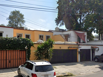 Casa en excelente ubicación, Coyoacán CDMX.