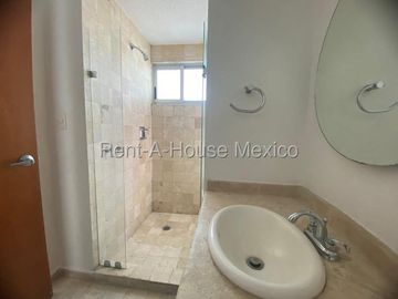 Casa en Renta en Cuajimalpa de Morelos, Cuajimalpa CMB 27-51.