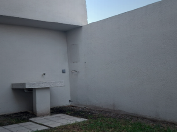 CASA DE ENTREGA INMEDIATA EN FERNANDO VALENZUELA , SAN LORENZO CHIMALPA, ESTADO DE MEXICO