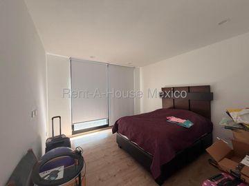 Casa en renta amueblada con 3 Hab, 5 Baños en Vista Hermosa, Queretrao, Mexico.