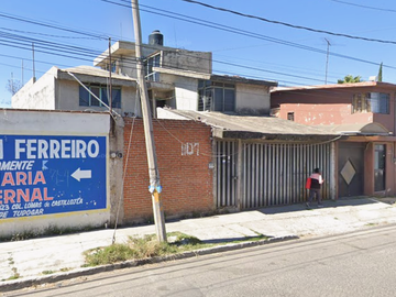 Venta Casa Av. Casuarinas, Lomas de Castillotla, Heroica Puebla de Zaragoza, Pue.
