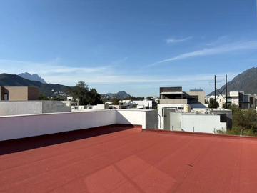 Remate Bancario - Casa en Venta en La Joya Privada