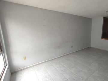 CASA EN VENTA EN HIDALGO ORIENTE.
