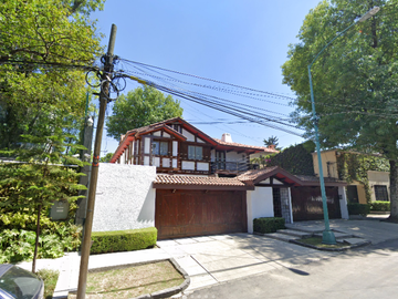 VENTA DE CASA EN LOMAS DE CHAPULTEPEC, MIGUEL HIDALGO / CDMX