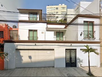 CASA EN VENTA EN CALLE GALVESTON, COLONIA NAPOLES, CDMX