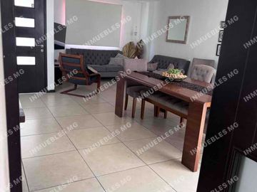 CASA VENTA Por periférico y explanada Momoxpan san Pedro Cholula Puebla
