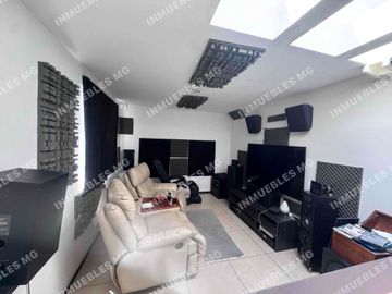 CASA VENTA Por periférico y explanada Momoxpan san Pedro Cholula Puebla