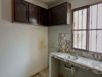 CASA DE ENTREGA INMEDIATA EN DE LOS JAMINES, COL LAS FLORES, CIUDAD MADERO, TAMAULIPAS