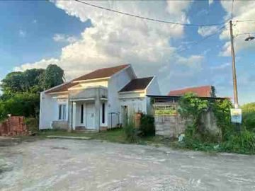 Rumah di bukit baru, Ilir Barat I Palembang