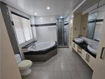 5 Bedroom House, 3 storey and basement