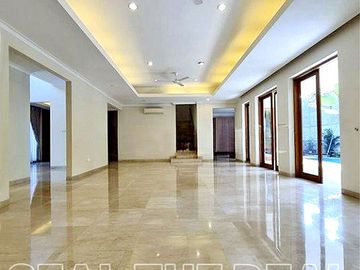 Disewakan Rumah 5 KT di Area Kemang Jakarta Selatan | Std561