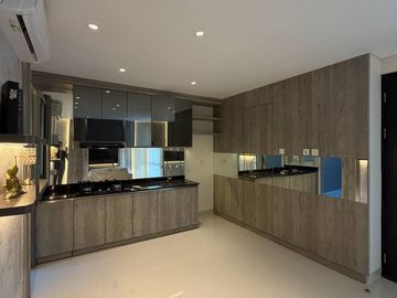 BEST DEAL - Rumah Pakuwon City cluster Grand Island Suvadiva Furnished Interior