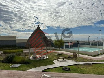Venta de Departamento Amueblado en zona del Refugio, Qro.
