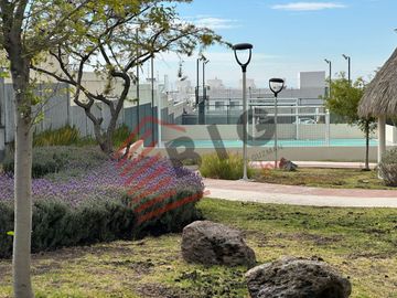 Venta de Departamento Amueblado en zona del Refugio, Qro.