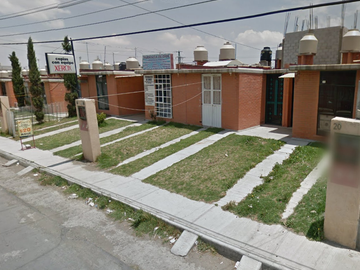 CASA EN VENTA EN AV, HILARIO GALICIA, FRACC. STA. ANA, PUEBLA