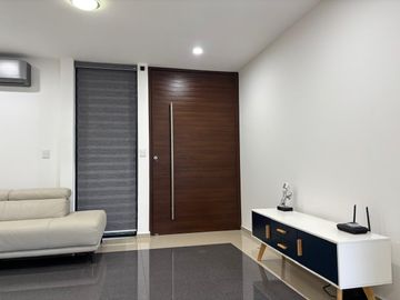 VENTA DE CASA EN LAS LOMAS RESIDENCIAL, ALVARADO, VER