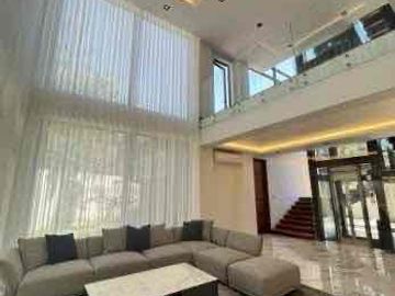 AYALA ALABANG VILLAGE MODERN HOUSE WITH ELEVATOR 1MILLION